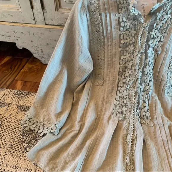 New Bohemian Grey Lace 3/4 Sleeve Button Front Floral Romantic Blouse Top - Picture 5 of 11